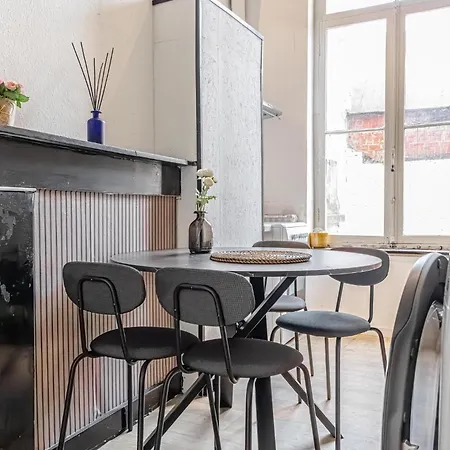 Apartment Beautiful Serenity Stylish Shared At Ghent's Ghent