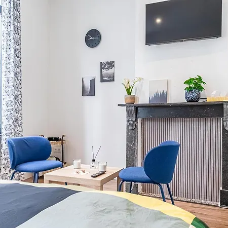Beautiful Serenity Stylish Shared At Ghent's Lägenhet *